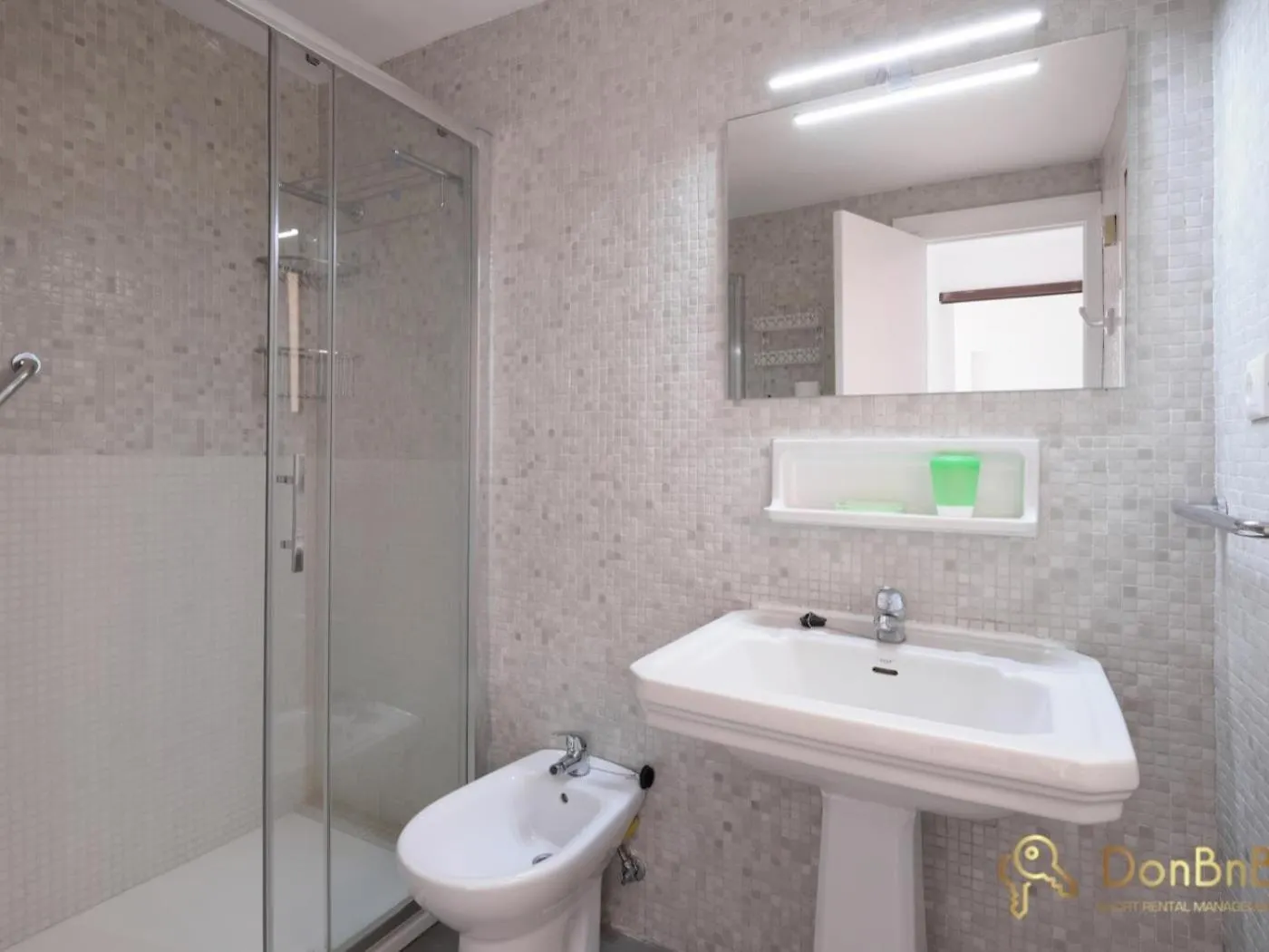 Apartamento Piso con piscina frente a la playa en Fuengirola