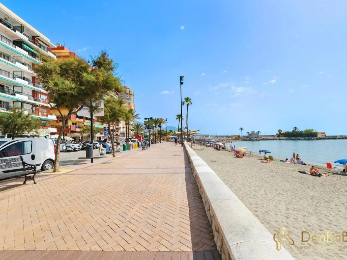 Apartamento Piso con piscina frente a la playa en Fuengirola