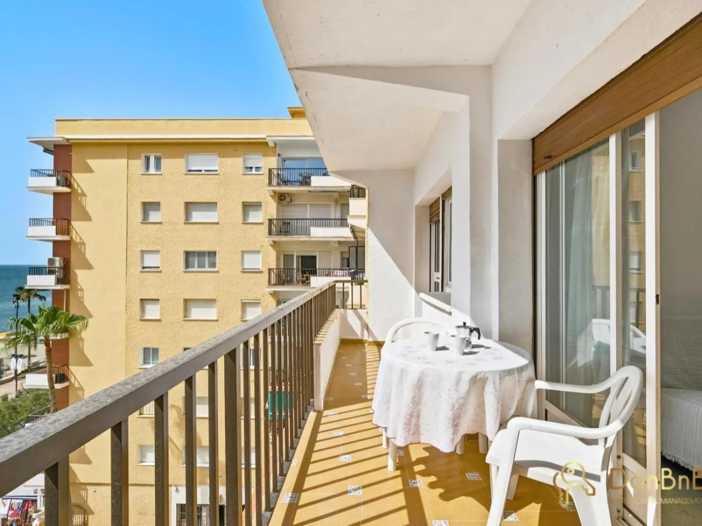 Apartamento Piso con piscina frente a la playa en Fuengirola 0*,  España