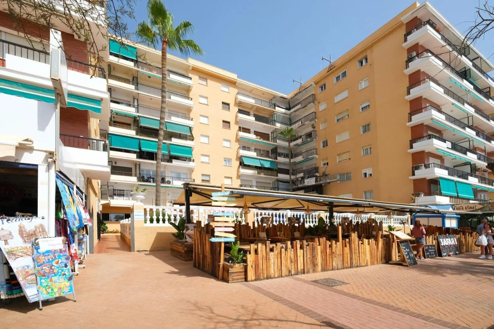 Apartamento Piso con piscina frente a la playa en Fuengirola