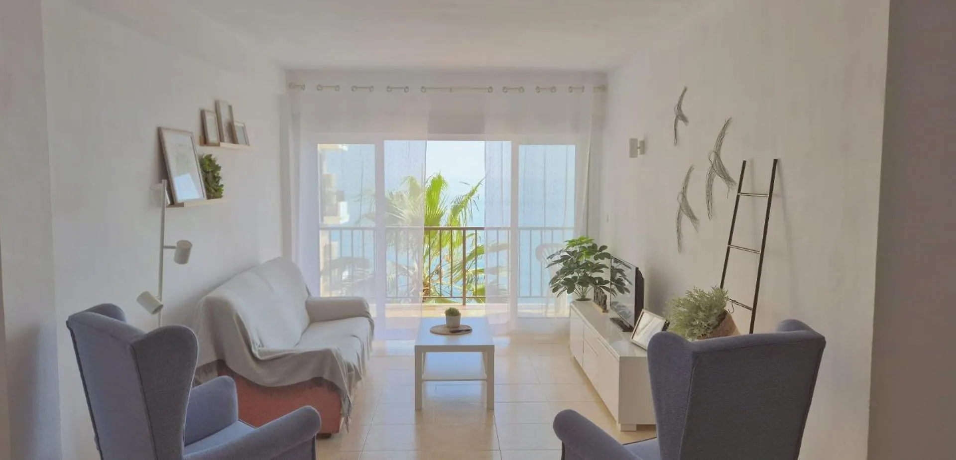 Apartamento Piso con piscina frente a la playa en Fuengirola
